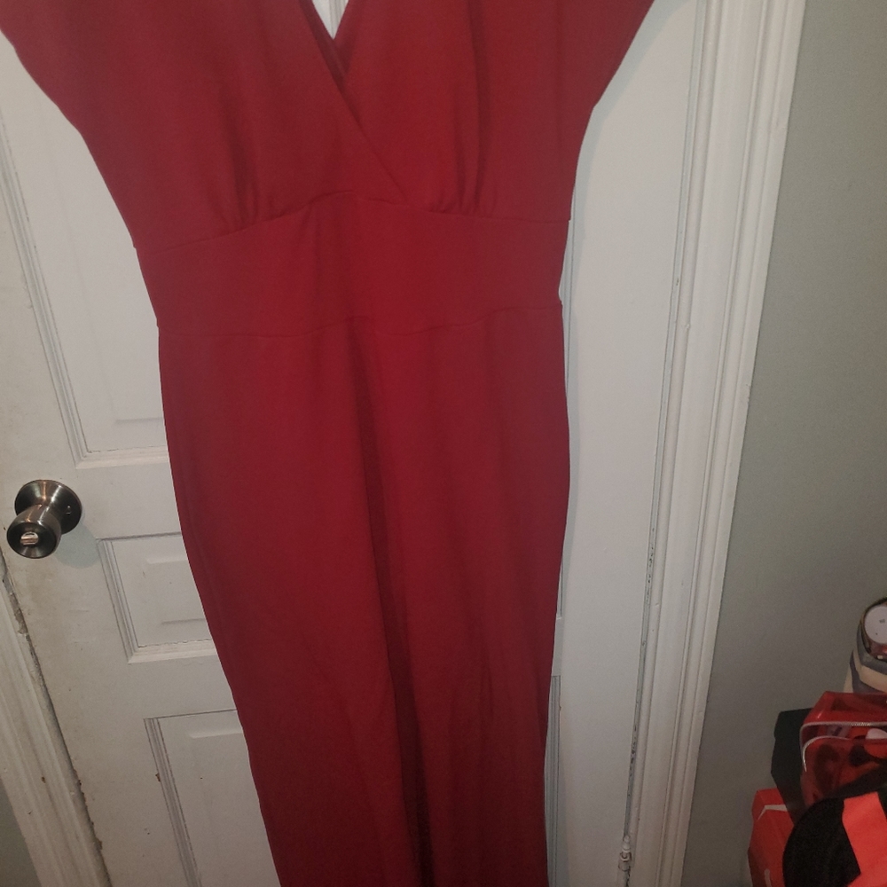 Jumpsuit pants maroon in color